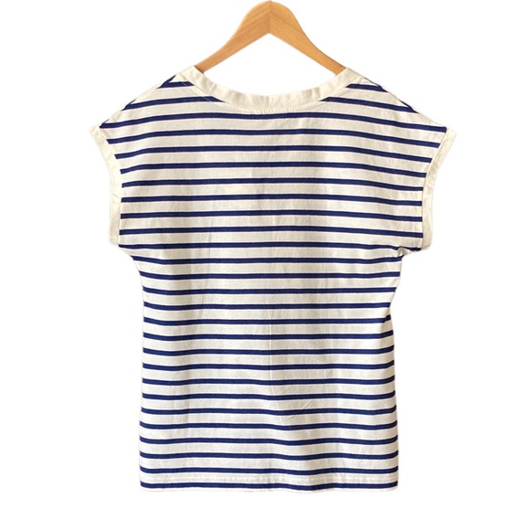 Uniqlo Striped V Neck T-Shirt - Picture 2 of 5